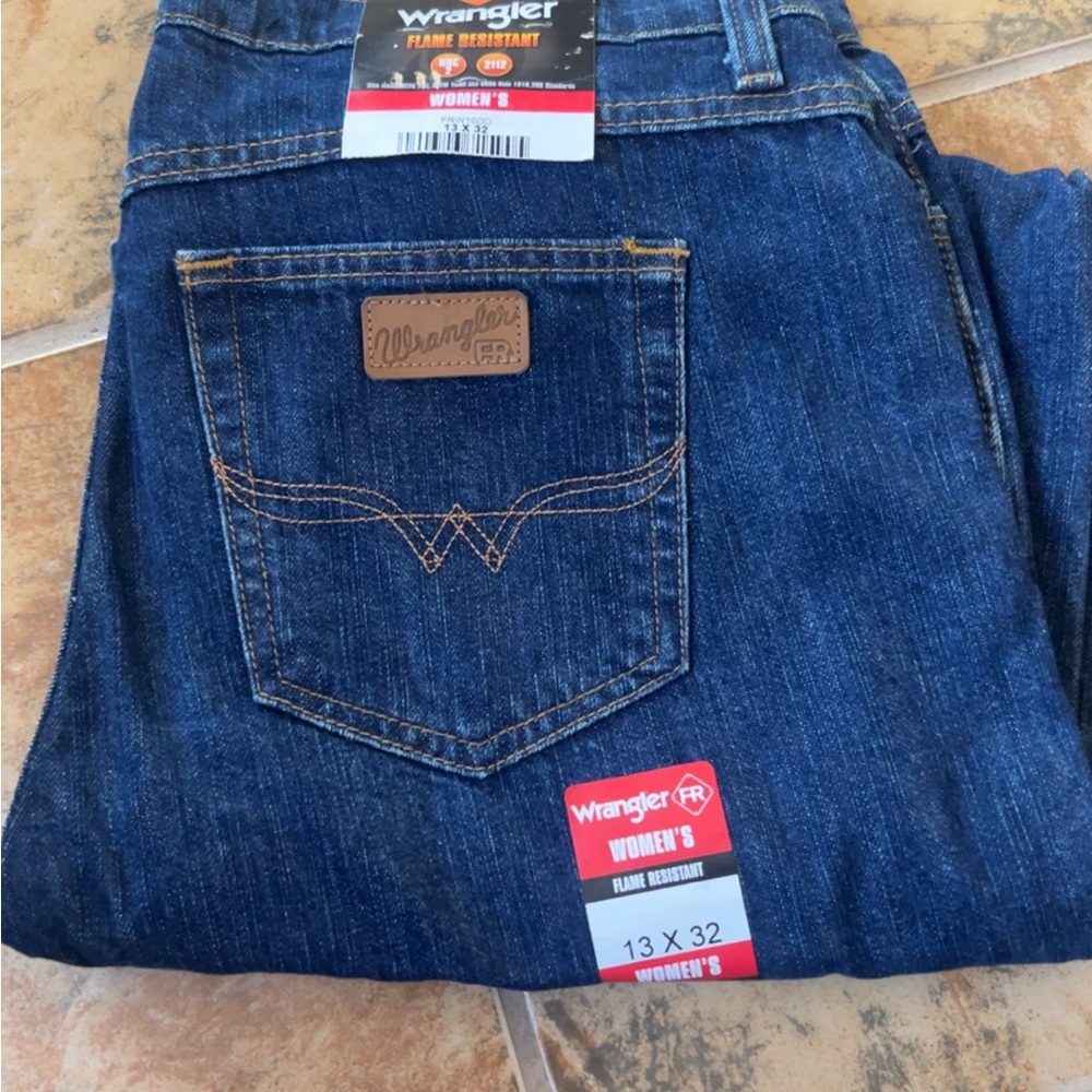 Wrangler Women’s Blue Jeans